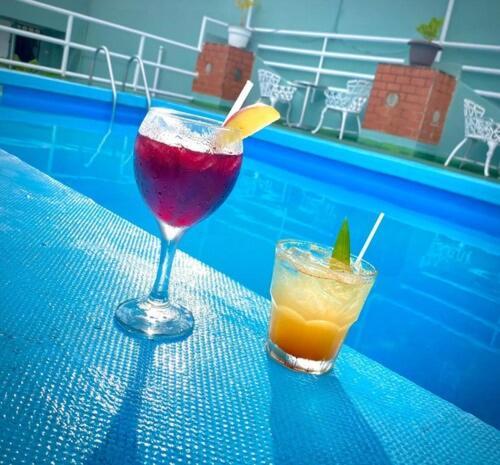Hotel 2 Mares