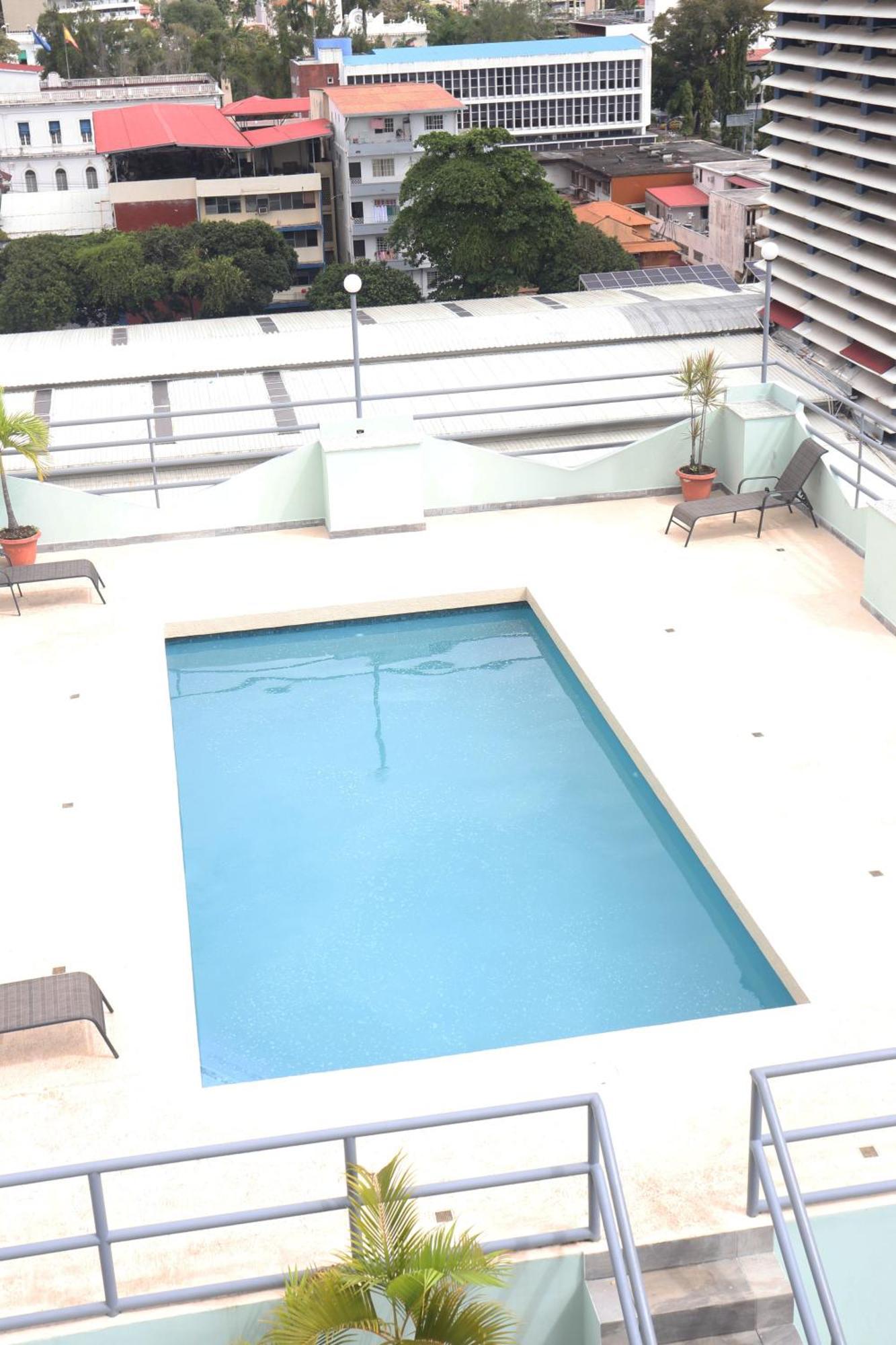 2 Mares Panama City