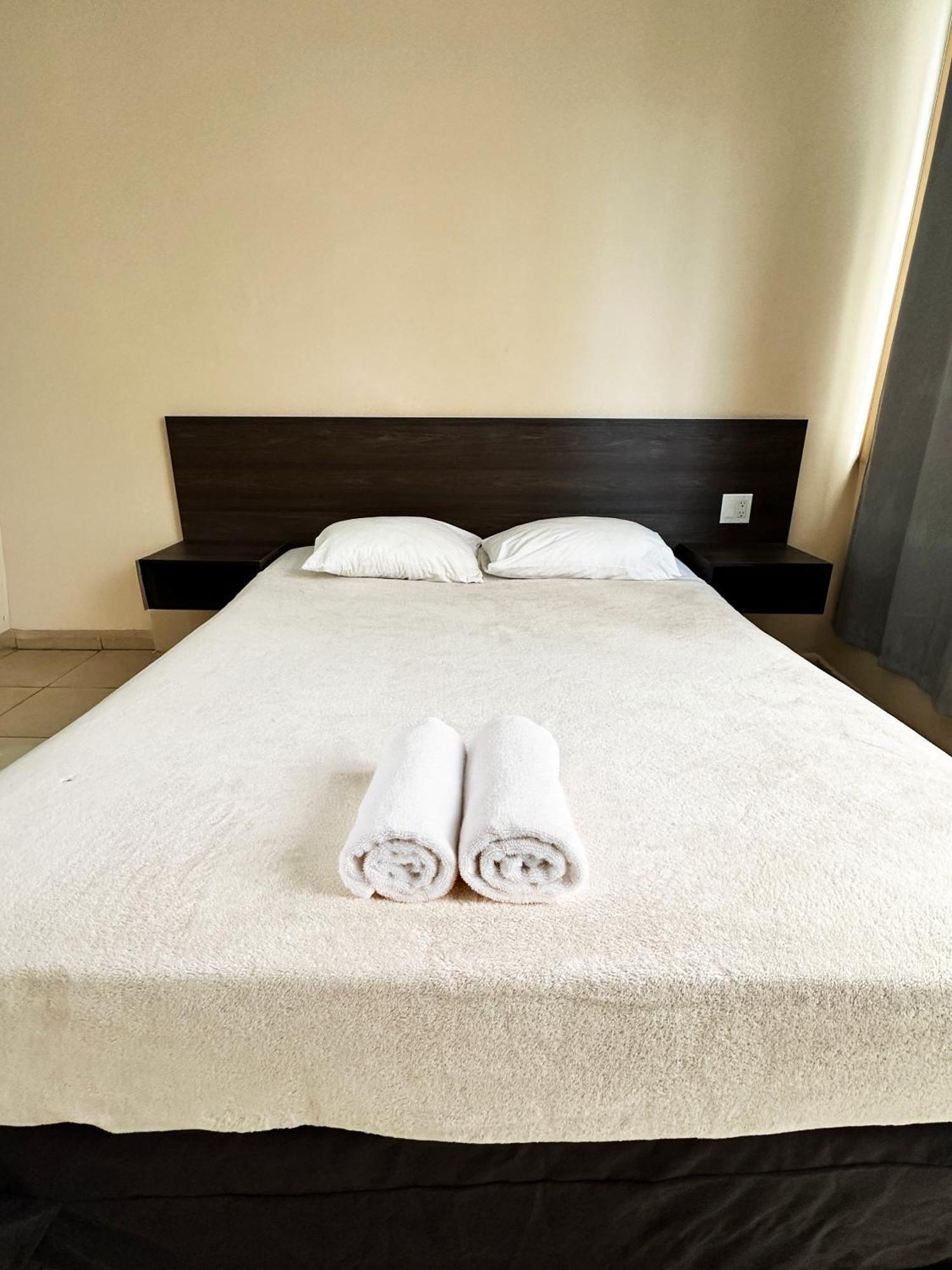 Hotel 2 Mares 2*