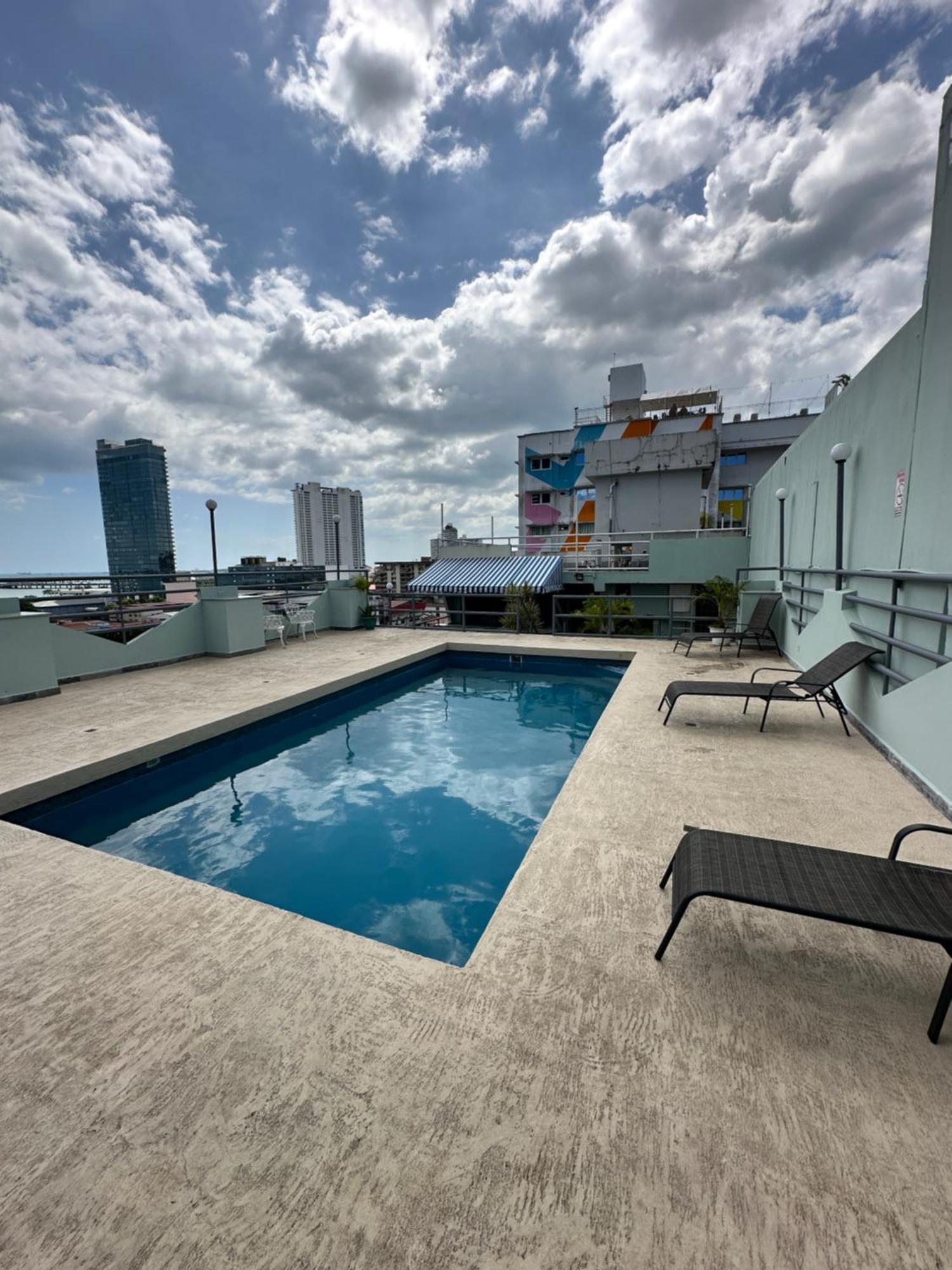2 Mares Hotel 2*