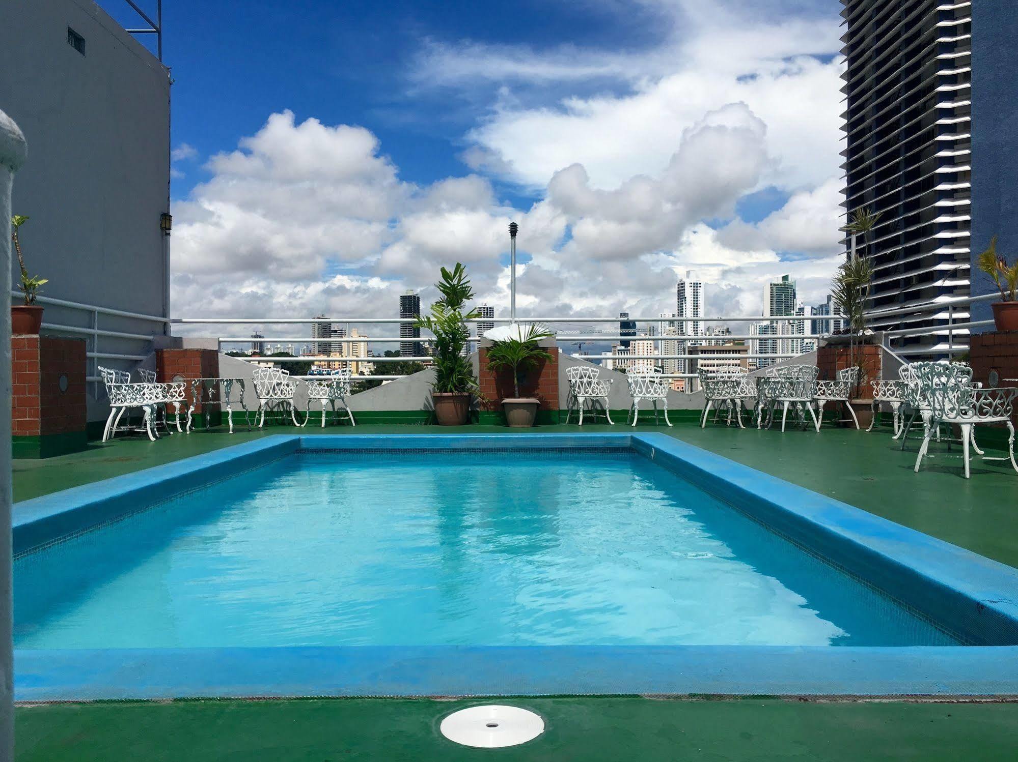 Hotel 2 Mares